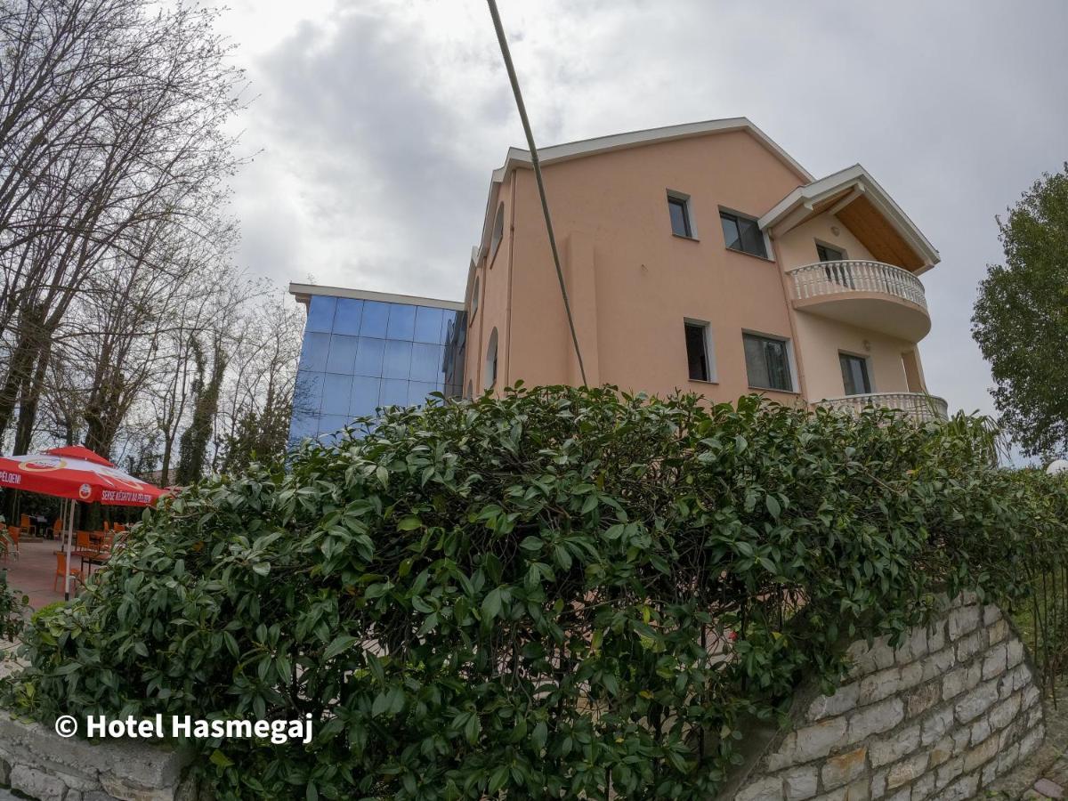 Hotel Hasmegaj Mahall' e Kryethuit Exterior foto